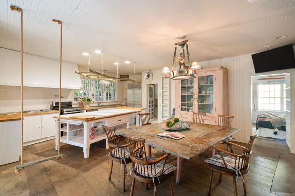 Dining room, Interior, Kitchen, Pendant Lights, Recessed Lighting, Wood Texture Flooring