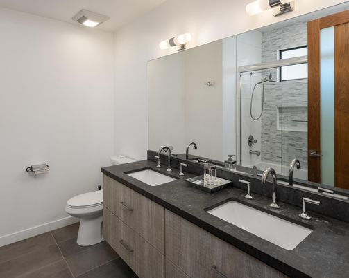 Bathroom, Dual Sink Vanities, Interior