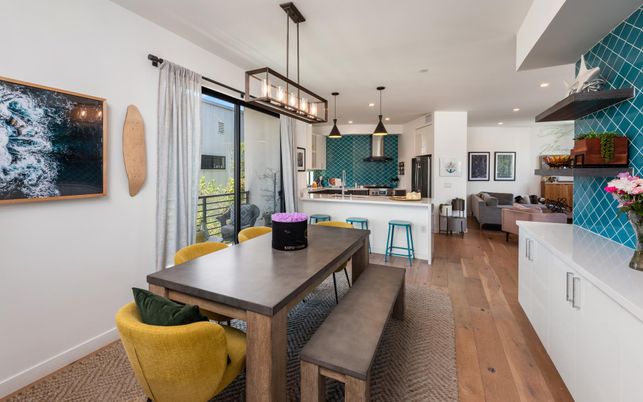 Dining room, Interior, Kitchen, Living room, Pendant Lights, Recessed Lighting, Stainless Steel Appliances, Wood Texture Flooring