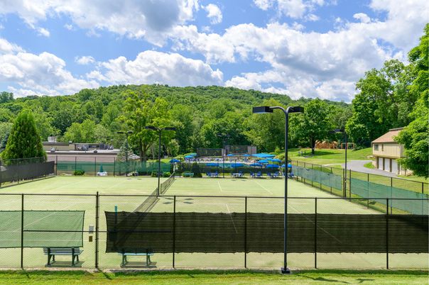 Exterior, Tennis Courts