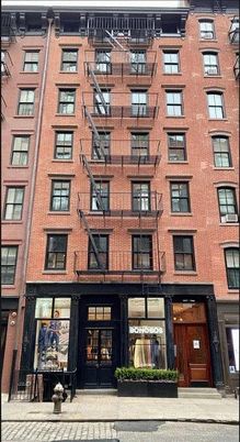 Exterior, Facade, Brick Facade, Rowhouse