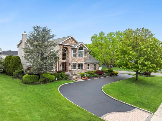 Backyard, Exterior, Facade, Brick Facade, Georgian