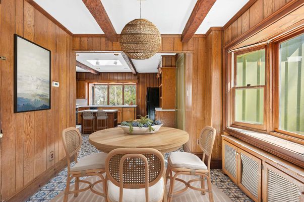 Dining room, Interior, Pendant Lights, Wooden Beams, Wooden Walls
