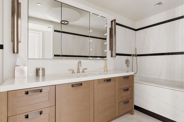 Bathroom, Interior, Recessed Lighting