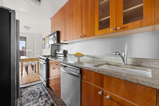 Dining room, Interior, Kitchen, Stainless Steel Appliances