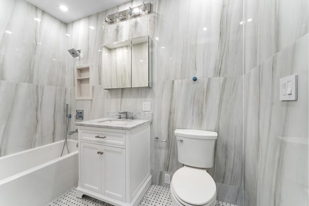 Bathroom, Interior, Recessed Lighting