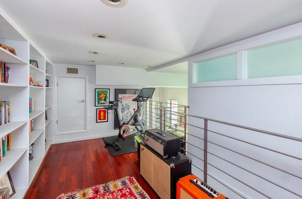Fitness Equipment, Interior, Recessed Lighting, Wood Texture Flooring