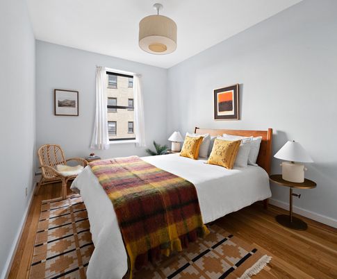 Bedroom, Interior, Pendant Lights, Wood Texture Flooring