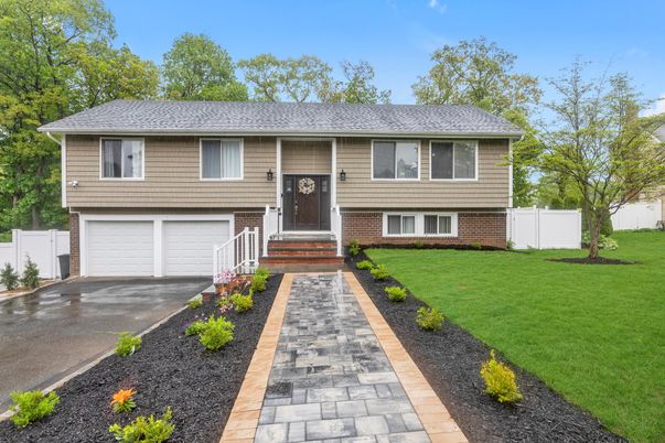Attached, Exterior, Facade, Raised Ranch