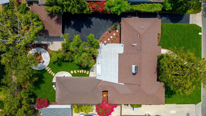 Exterior, Drone