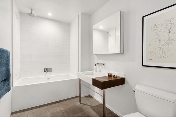 Bathroom, Interior, Recessed Lighting