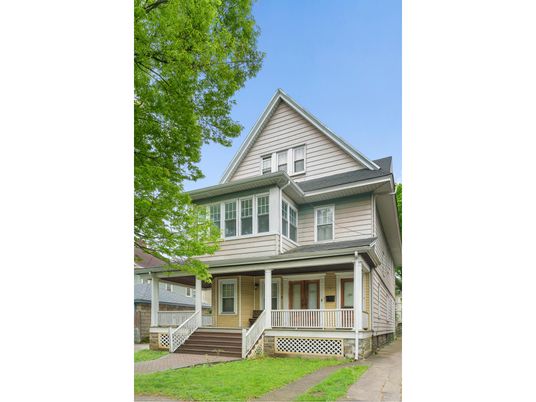 Exterior, Facade, Queen Anne Victorian