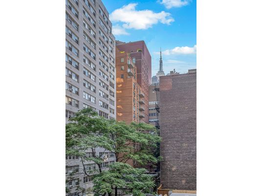 Exterior, Facade, Highrise