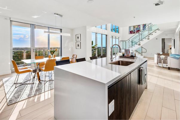 Dining room, Interior, Kitchen, Pendant Lights, Recessed Lighting, Water