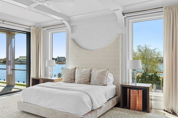 Bedroom, Interior, Recessed Lighting, Water