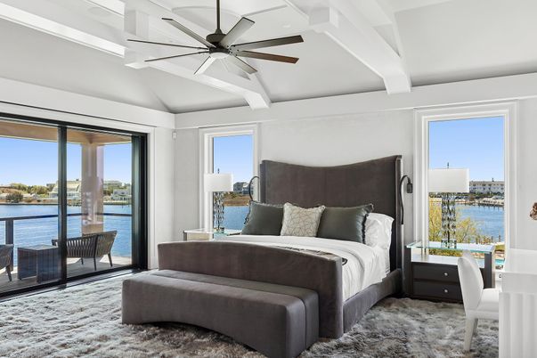 Bedroom, Interior, Water