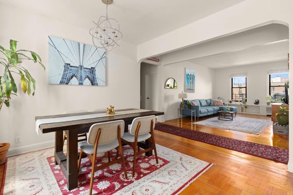 Chandelier, Dining room, Interior, Living room, Pendant Lights, Wood Texture Flooring
