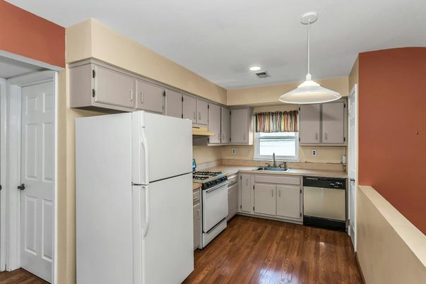 Interior, Kitchen, Pendant Lights, Recessed Lighting, Wood Texture Flooring