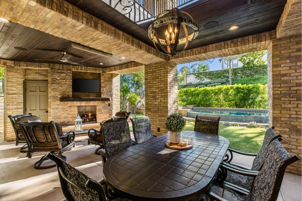 Exterior, Fireplace, Pool