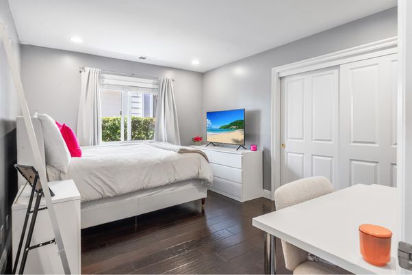 Bedroom, Interior, Recessed Lighting, Wood Texture Flooring