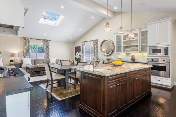 Dining room, Interior, Kitchen, Living room, Pendant Lights, Recessed Lighting, Stainless Steel Appliances, Wood Texture Flooring