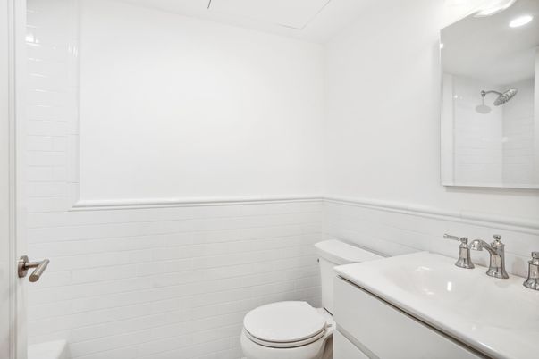 Bathroom, Interior, Recessed Lighting