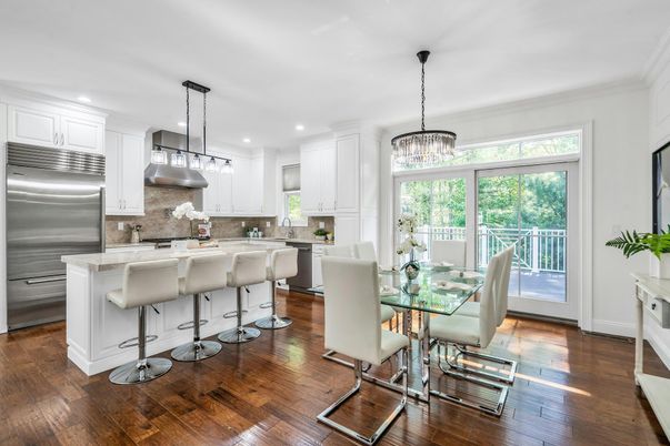 Chandelier, Dining room, Interior, Kitchen, Pendant Lights, Recessed Lighting, Stainless Steel Appliances, Wood Texture Flooring