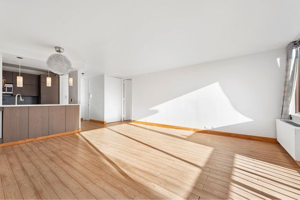 Interior, Kitchen, Pendant Lights, Wood Texture Flooring