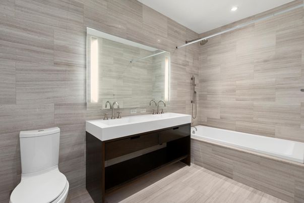 Bathroom, Interior, Recessed Lighting