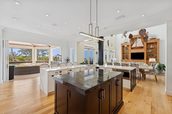 Dining room, Interior, Kitchen, Pendant Lights, Recessed Lighting, Wood Texture Flooring