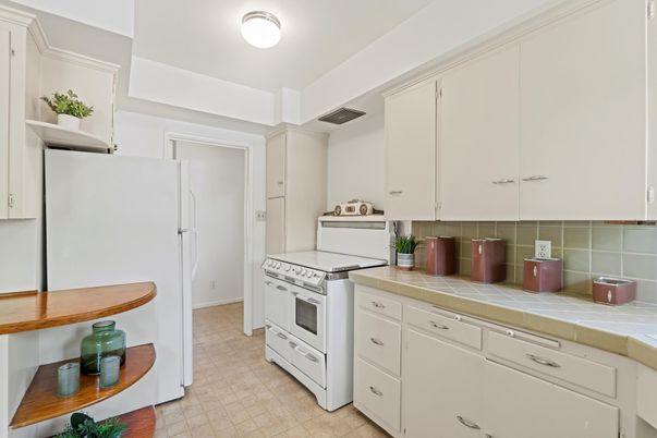 Interior, Kitchen, Tile Countertops