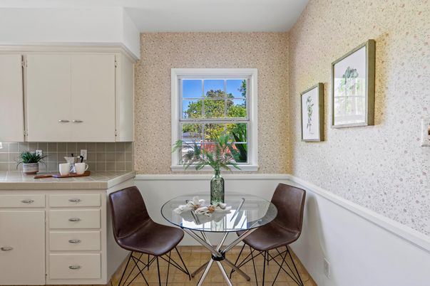 Dining room, Interior