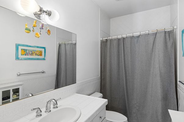 Bathroom, Interior, Tile Countertops