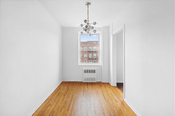 Interior, Pendant Lights, Wood Texture Flooring