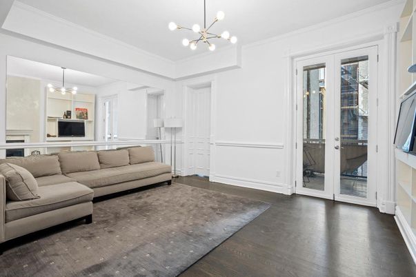 Interior, Living room, Pendant Lights, Wood Texture Flooring