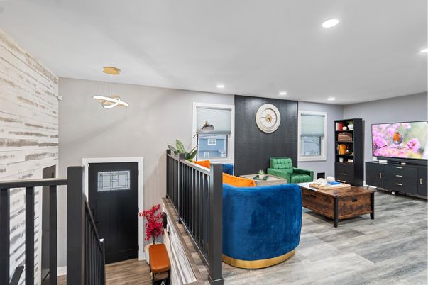 Interior, Living room, Pendant Lights, Recessed Lighting, Wood Texture Flooring