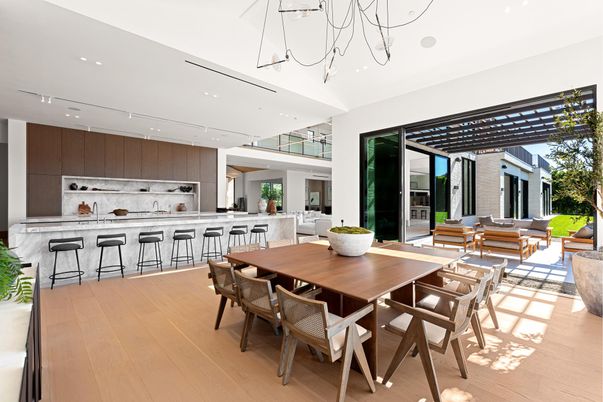 Dining room, Interior, Kitchen, Living room, Pendant Lights, Recessed Lighting, Stainless Steel Appliances, Wood Texture Flooring