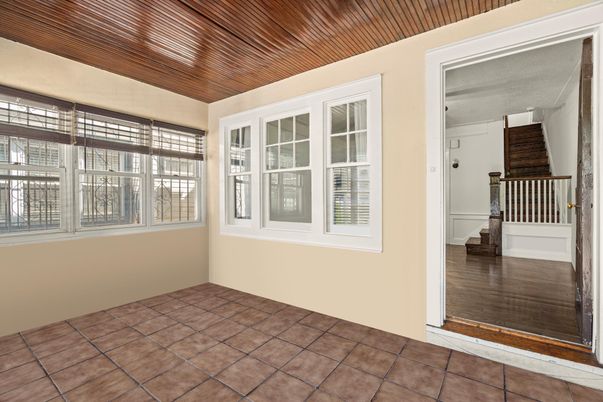 Empty room, Interior, Wooden Ceilings, Wood Texture Flooring