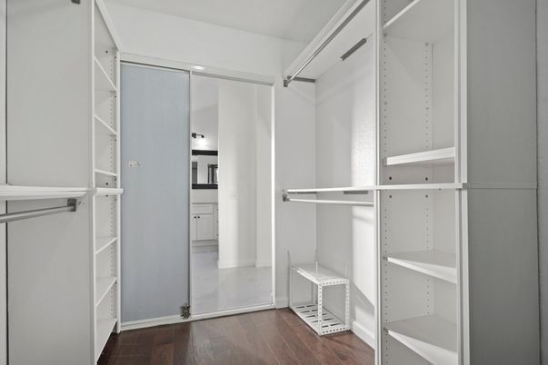 Interior, Walk-in Closets, Wood Texture Flooring