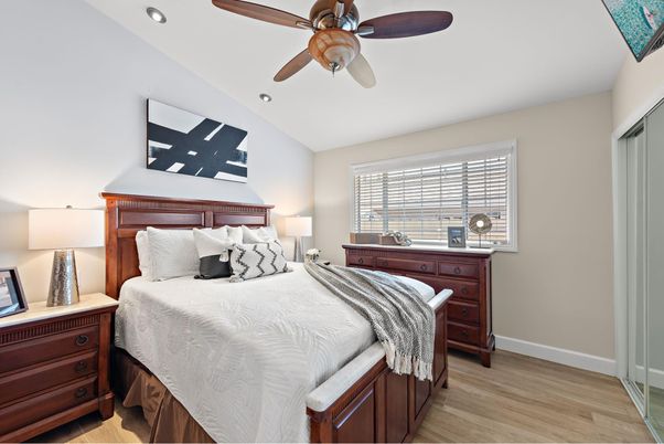 Bedroom, Interior, Recessed Lighting, Wood Texture Flooring