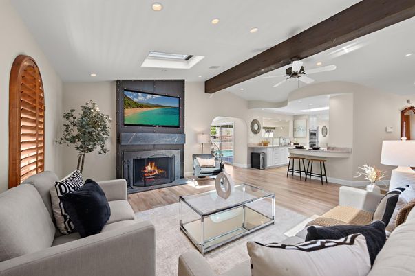 Fireplace, Interior, Kitchen, Living room, Recessed Lighting, Wooden Beams, Wood Texture Flooring