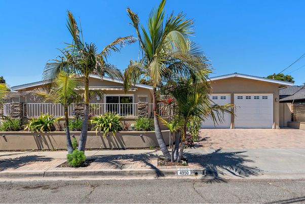Attached, Detached Garage, Exterior, Facade, Ranch