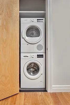 Interior, Utility Closets, Washer, Wood Texture Flooring