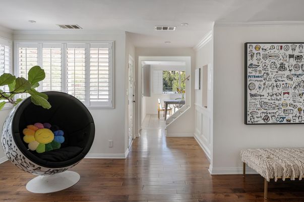 Interior, Recessed Lighting, Wood Texture Flooring