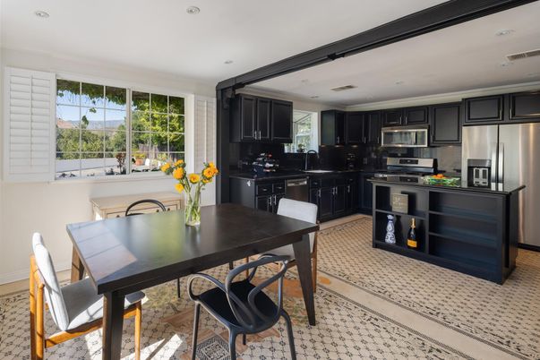 Dining room, Interior, Kitchen, Recessed Lighting, Stainless Steel Appliances