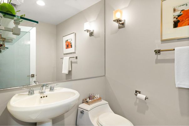 Bathroom, Interior, Recessed Lighting