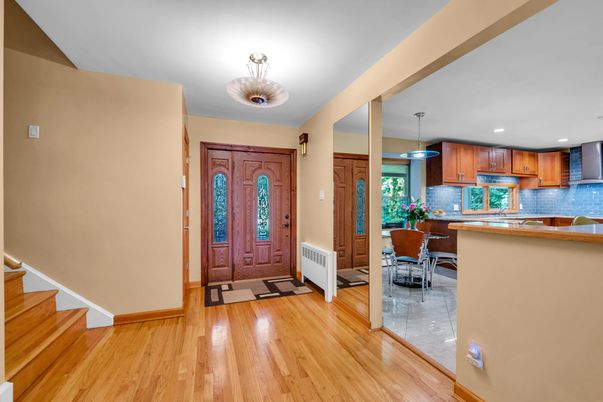 Dining room, Interior, Kitchen, Pendant Lights, Recessed Lighting, Wood Texture Flooring