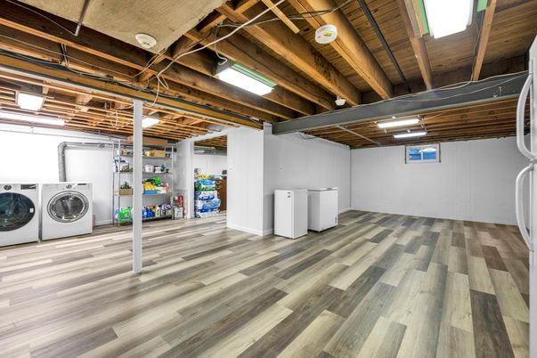 Interior, Utility Closets, Washer, Wooden Beams, Wooden Ceilings, Wood Texture Flooring