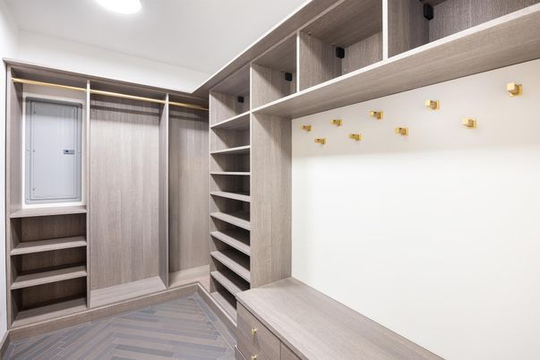 Interior, Recessed Lighting, Walk-in Closets