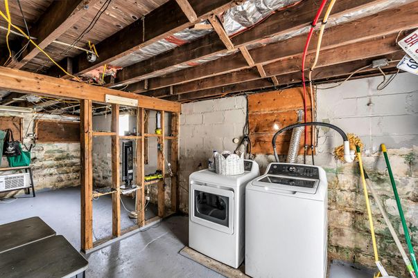 Interior, Washer, Wooden Beams, Wooden Ceilings